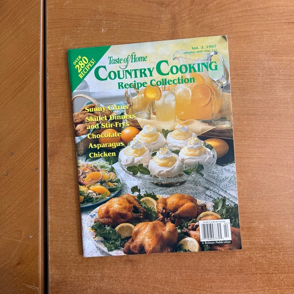 Taste of Home‎ Country Cooking Recipe Collection with Green and Yellow Accents